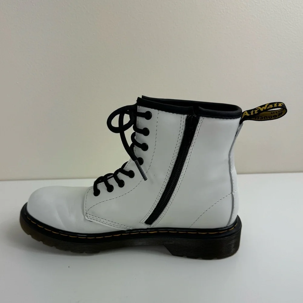 Dr. Martens White Combat Boots Zavala Youth‎ Size 5